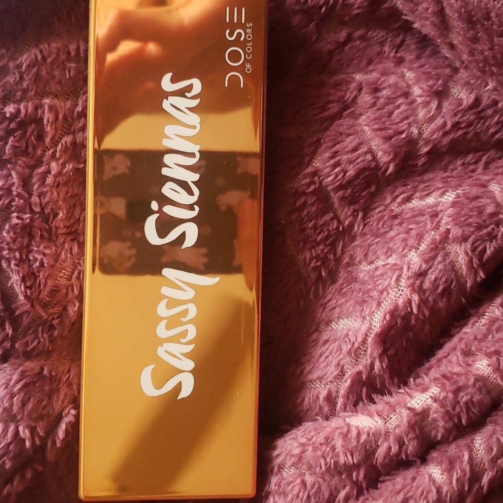 Dose of Colors Sassy Sienna palette